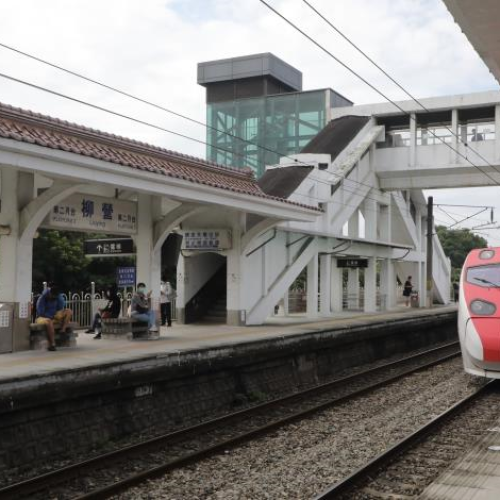 柳營驛站前環境優化 火車轉乘公車零距離 大新營交通更便利