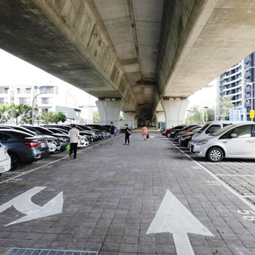 南區舉喜重劃區停車更便利了！萬年五街臨時停車場完工啟用